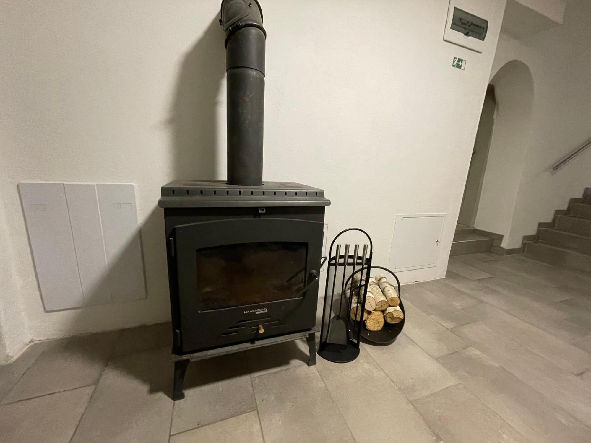 Zu Hause Konuk evi Vrbov Dış mekan fotoğraf