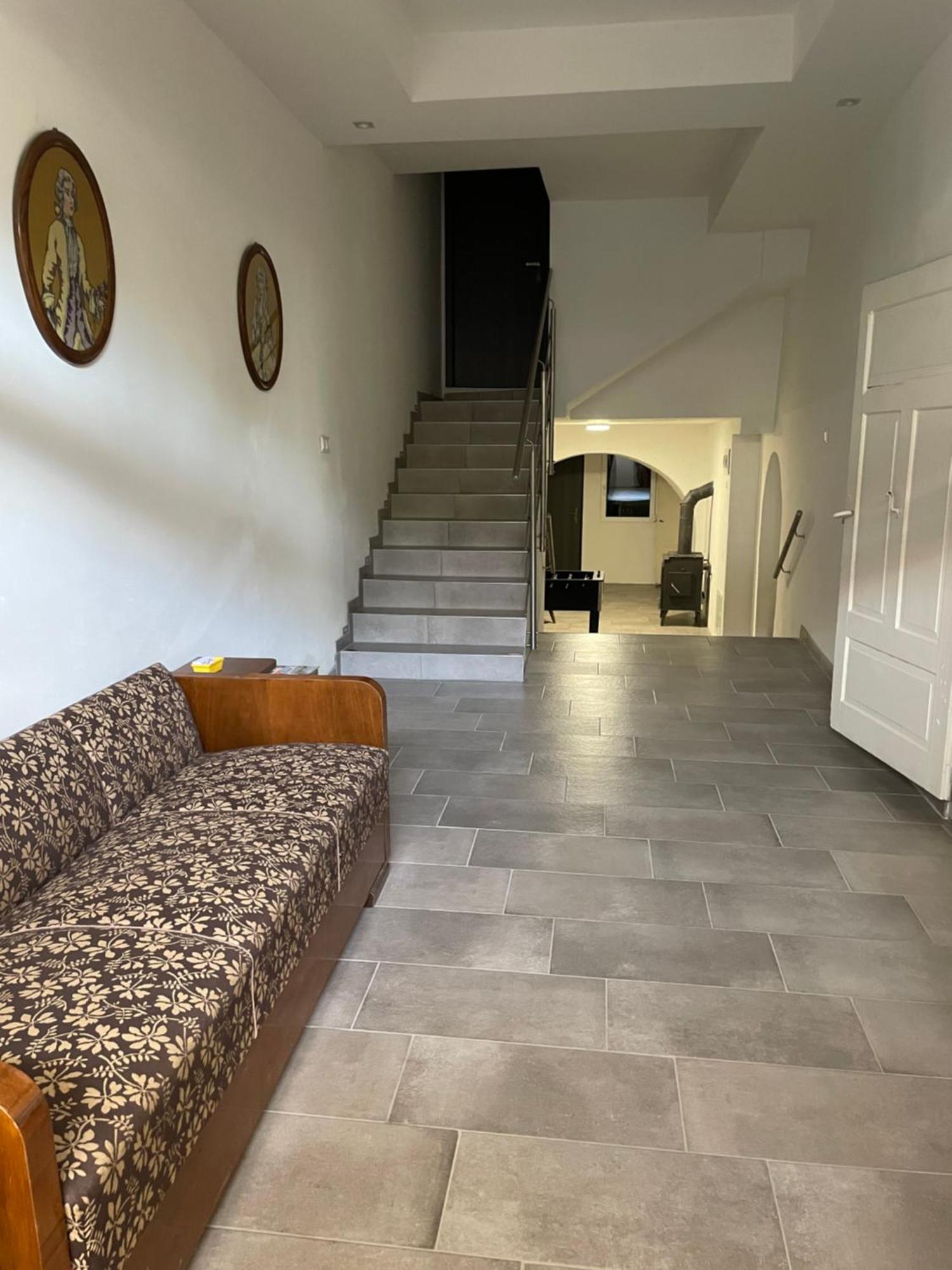 Zu Hause Konuk evi Vrbov Dış mekan fotoğraf